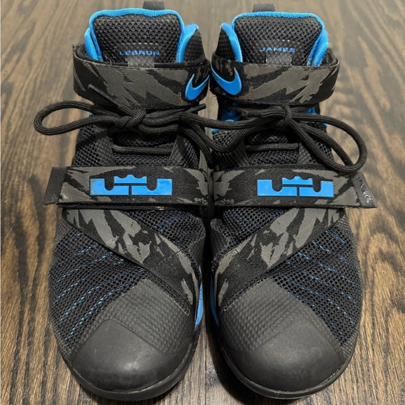 Nike LeBron James Solider 9s Blue / Black size 8.5 - Picture 4 of 7